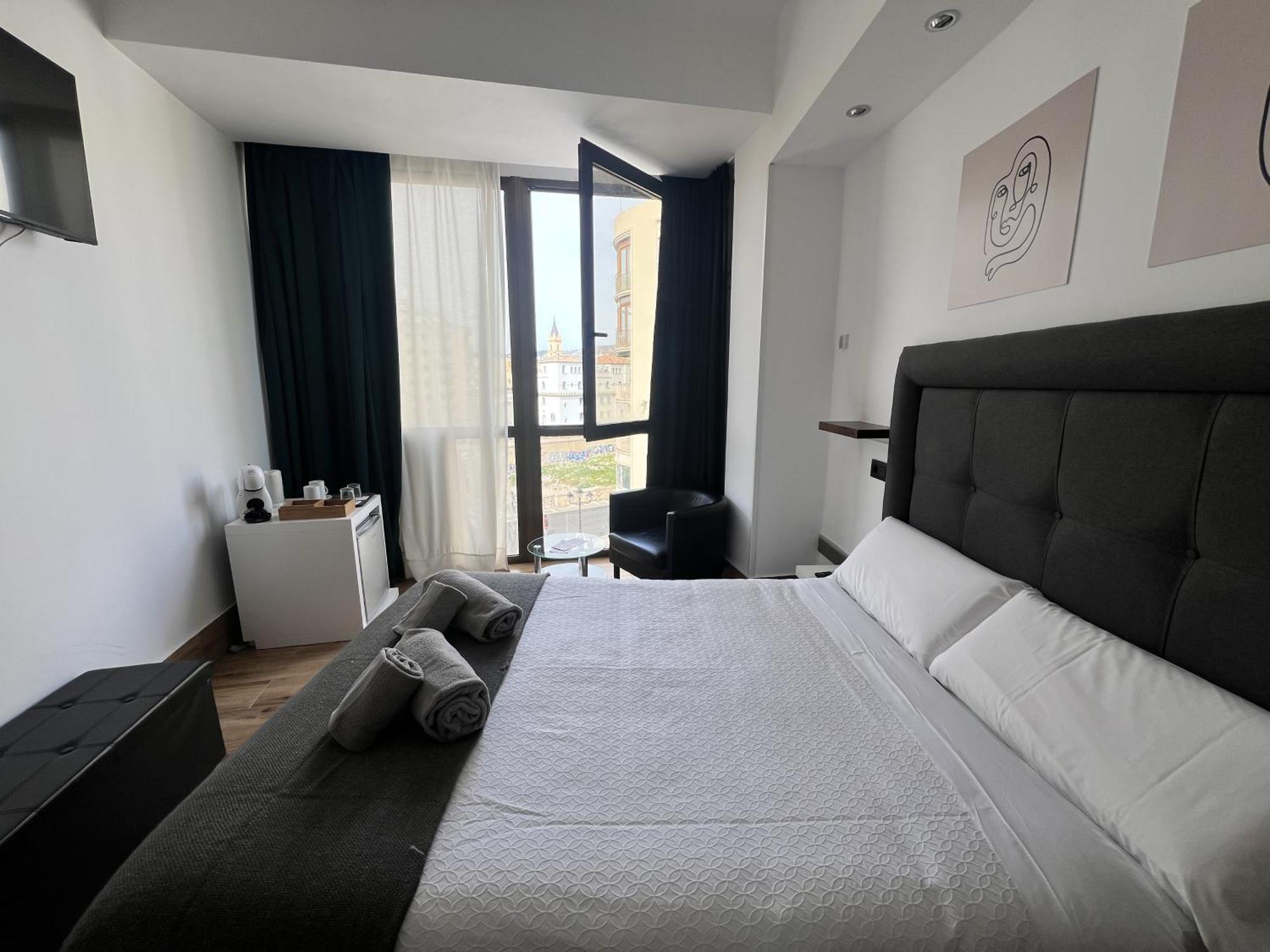 Ilustre Rooms Малага Экстерьер фото