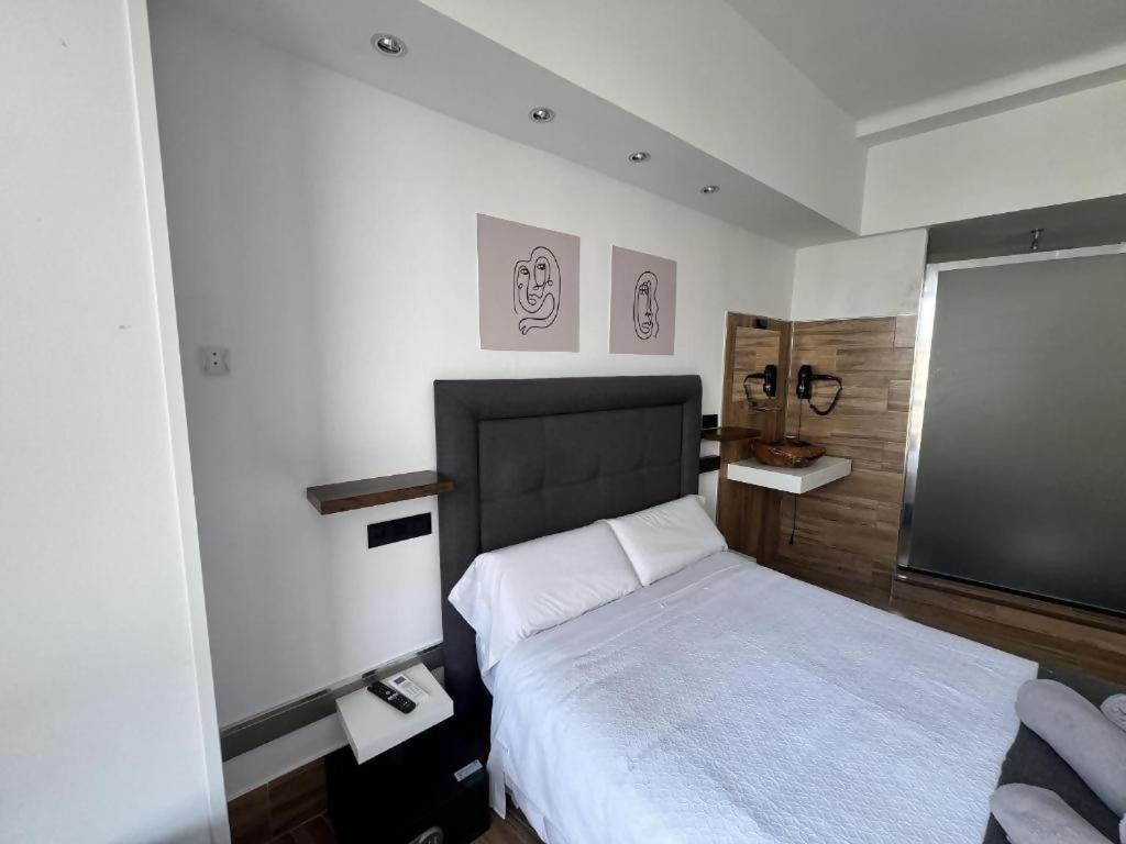 Ilustre Rooms Малага Номер фото