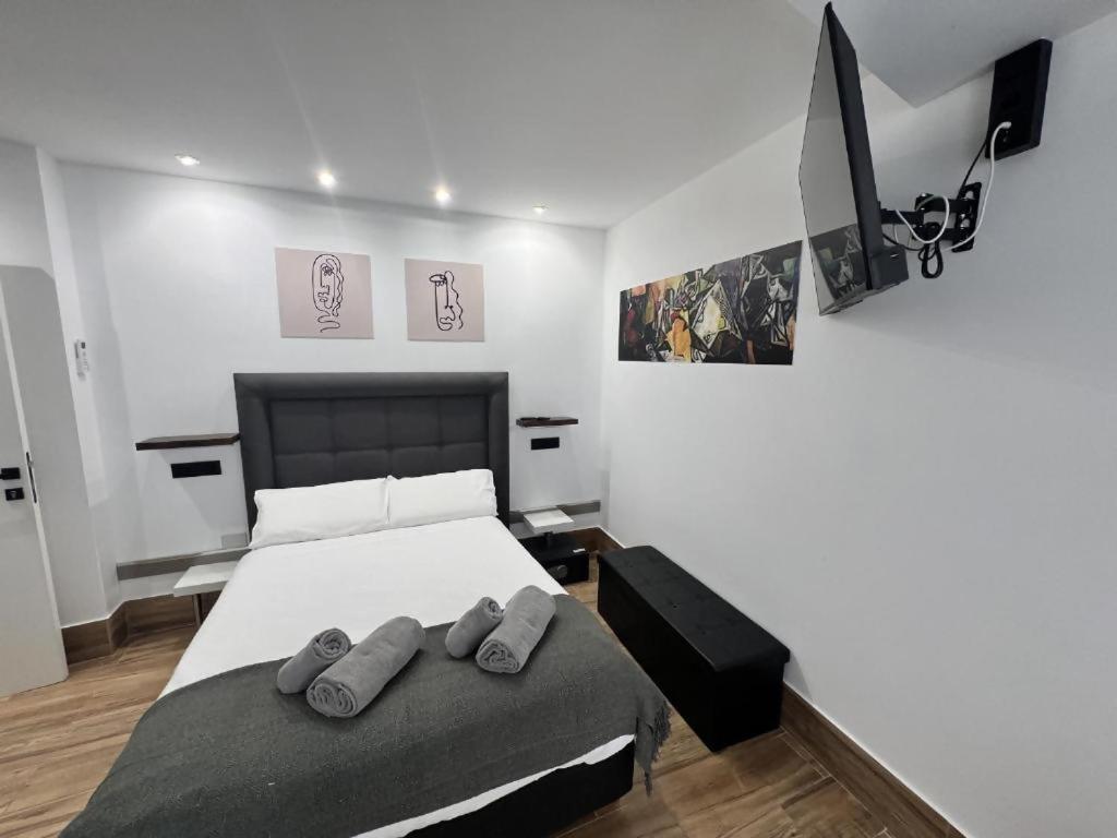 Ilustre Rooms Малага Номер фото
